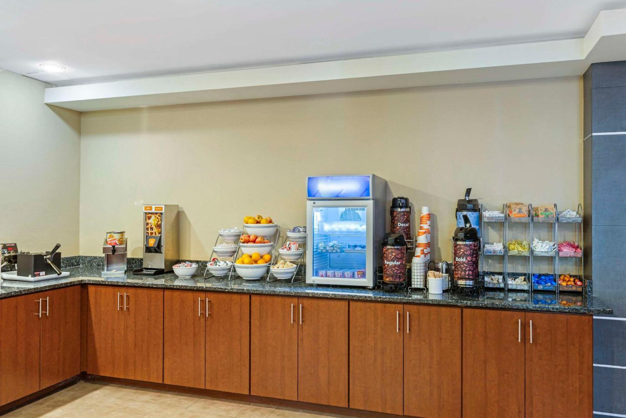 Comfort Suites At Virginia Center Commons Glen Allen Luaran gambar