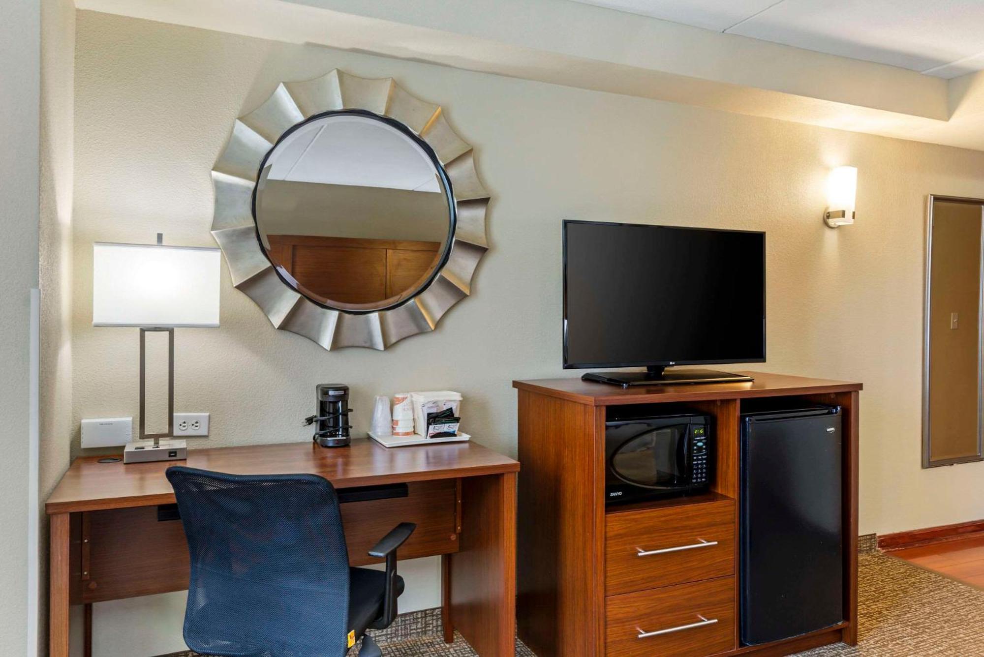 Comfort Suites At Virginia Center Commons Glen Allen Luaran gambar