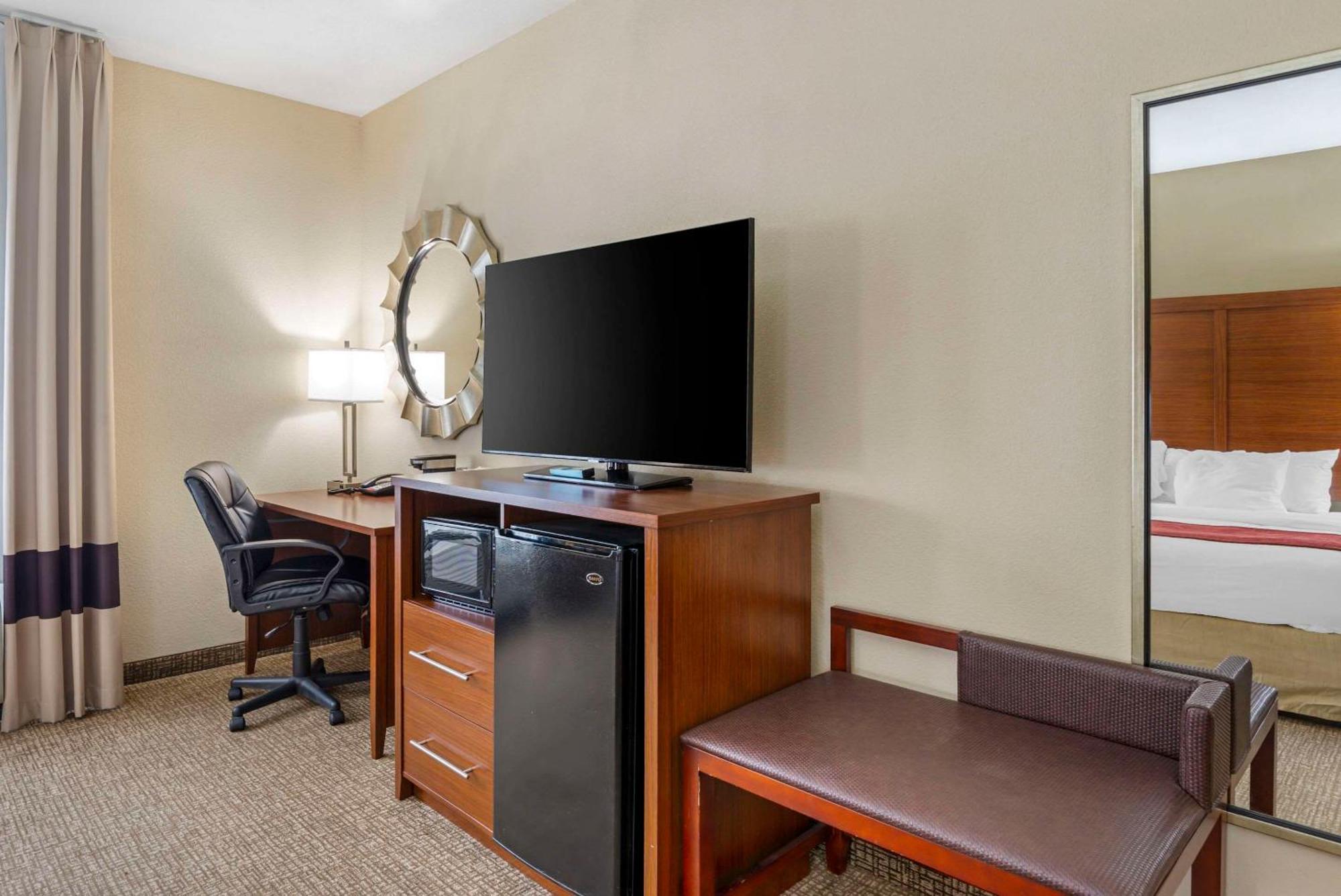 Comfort Suites At Virginia Center Commons Glen Allen Luaran gambar
